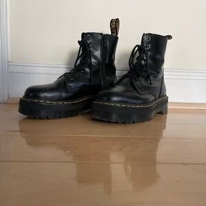Dr. Marten Jadon Platform Boots in size 9
